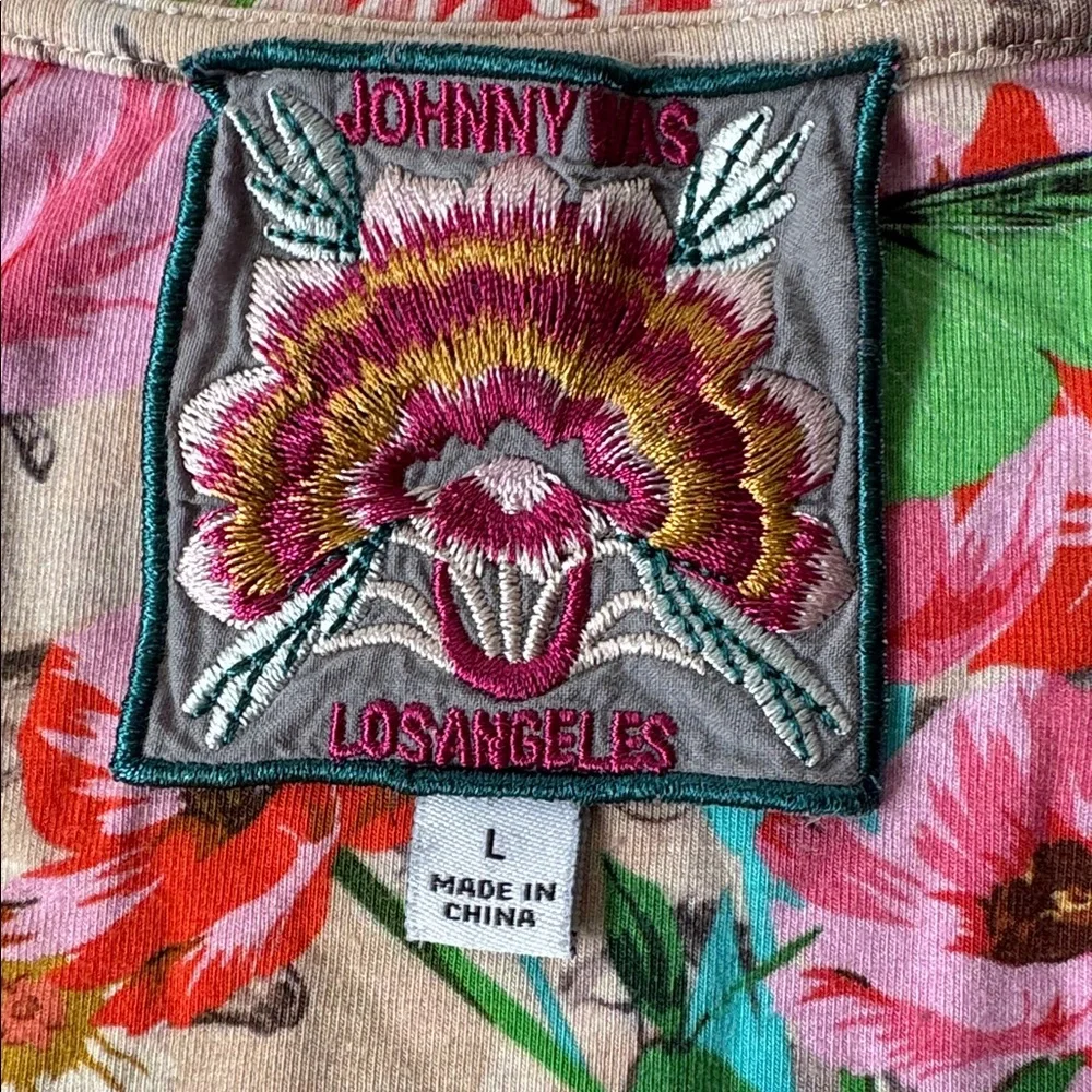 Johnny Was Multicolor Floral Short Sleeve V-Neck Tee - Picture 4 of 8